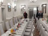 Ведущий на мероприятие