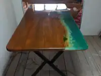 Стол