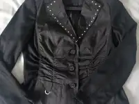 Продам . женский жакет черный