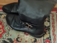 Продаю сапоги из натуральной кожи