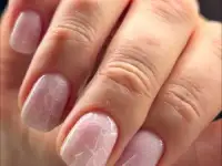 Маникюр и педикюр