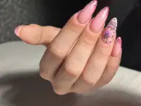 Маникюр педикюр