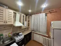 Для отдыха или командировки квартира на сутки, ул.Аэродромная, д.9, фотография 5