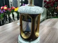 Вазы (гранитные, полимерные).Лампады. Таблички. Шары. Газон искусственный. Щебень декоративный., фотография 5