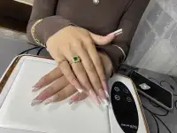 Наращивание ногтей
