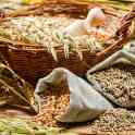 Фасовка и продажа продуктов питания бакалейной группы 