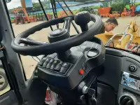 Фронтальный погрузчик, фотография 5