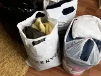 Отдам одежду за фрукты !