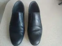 Продам мужские полуботинки