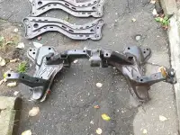 Передний подрамник балка Kia Clarus, фотография 2