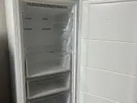 Продам морозильник Indesit, фотография 3