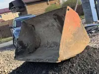 Фронтальный погрузчик БМЕ 1560, фотография 2