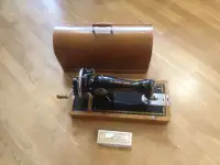 Раритетная подольская швейная  механическая  машинка
