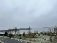 4-х комнатная квартира на берегу озера в центре Мяделя