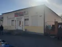 собственник продает административно-торговое помещение, фотография 2