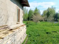 Уютный дом в лесу для души и отдыха. 25 соток уединения, но в деревне с соседями., фотография 4