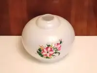 Потолочный плафон. Размеры: 55x250x175мм.