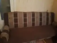 Диван