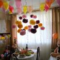 Помпоны из бумаги, разные размеры, оформление, фотография 7