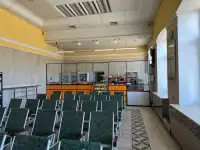 Продается готовый бизнес:  магазин-кафе площадью 47,14 кв.м. по адресу  г.Бобруйск, ул. Железнодорожная 13 Здание ЖД Во
