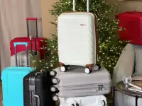 Предлагаем купить Маленький чемодан в Интернет-магазине чемоданов YourStore.by, фотография 2