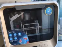 настольная мини-посудомойка Midea MCFD42900GMINI-i, фотография 2