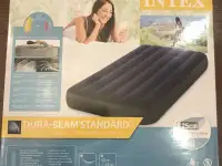 Сумка термос синяя,  Intex Матрас надувной