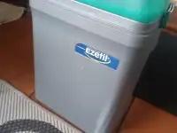 Автомобильный холодильник Electro Kuhlbox E 15 от прикуривателя