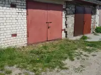родам капитальный гараж с оформлением через БТИ по ул Фортечной в Бресте. Размер гаража 4,23х6,07 с подвалом