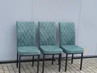 Стул новый на металлическом каркасе, фотография 2