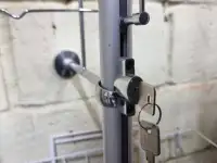 Торговые стойки для очков настенная с замком, фотография 4