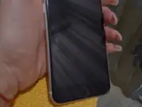 Продаю телефон IPHONE SE 2020 года, фотография 2