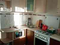 Продам уютную квартиру, центральная 38