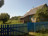 Продается участок с хоз. постройкой в д.Победное.