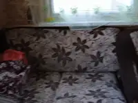 Продам большой угловой диван и кресло.