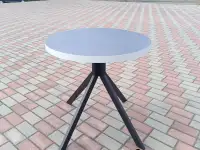 Стол круглый новый d75см