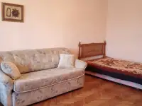 Сдам, Авакяна 38