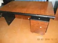 Продам офисный стол для учредителя
