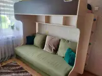 Двухъярусная кровать