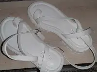 Новые женские босоножки