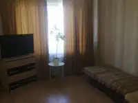 Сдам 1-на комнатную квартиру на сутки., Комсомольская 10