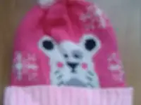 Розовая шапочка для девочки на 4-6 лет Состояние новой