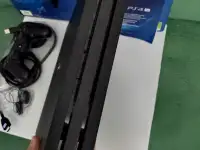 Продам игровую приставку PS4 PRO 1 TB 7216B, фотография 3