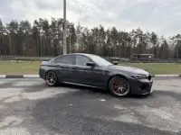 Предлагаю приобрести легендарный седан BMW M5 в кузове F90. Автомобиль находится в идеальном состоянии  это фактически, фотография 3