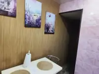 Уютная квартира на сутки в центре Жодино, Пер.Автозаводской 2, фотография 3