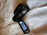 Цифровая видеокамера SONY HDR - CX 180, фотография 2