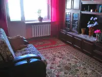 Продаю 2 х комнатную квартиру, Б-р Непокорённых 71