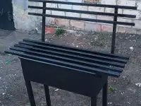Скамейка металлическая с ящиком, фотография 2