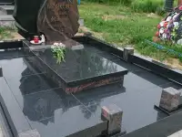 Памятники и благоустройство мест захоронения, фотография 2