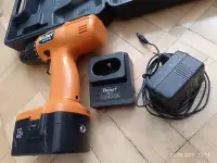 Шуруповерт Defort DCD-12N-BK. Li-on 12v, фотография 5